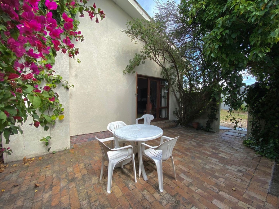 4 Bedroom Property for Sale in Milnerton Western Cape